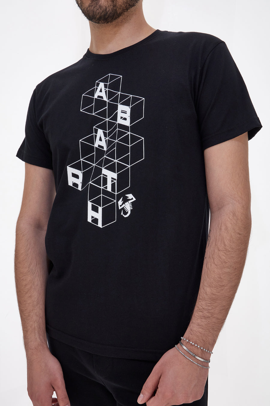 Maglia Mezza Manica Nera con Stampa Abarth AH24SS169