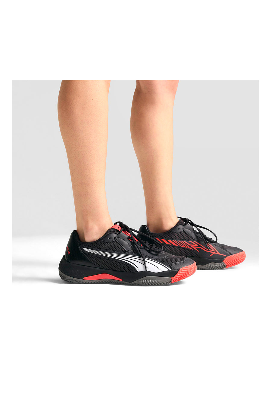 Scarpe da padel nere con dettagli rossi Puma Nova Court