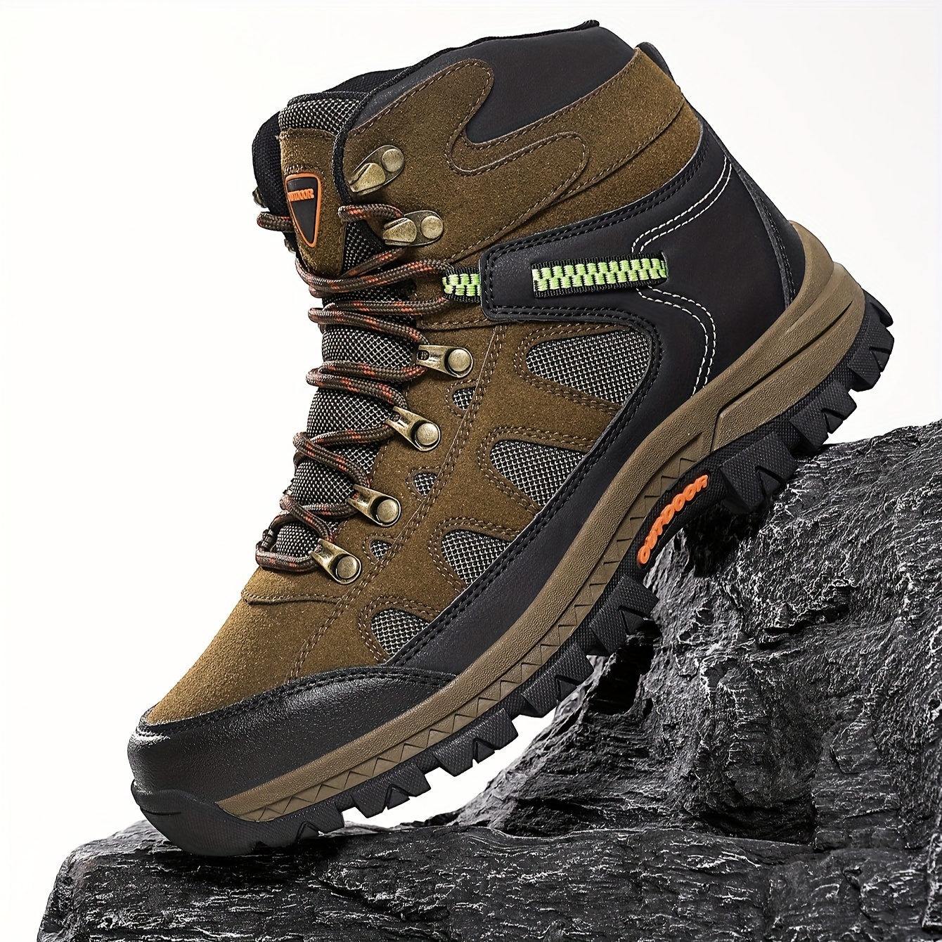 Scarpe sportive da uomo alla moda, casual, comode, da esterno e…
