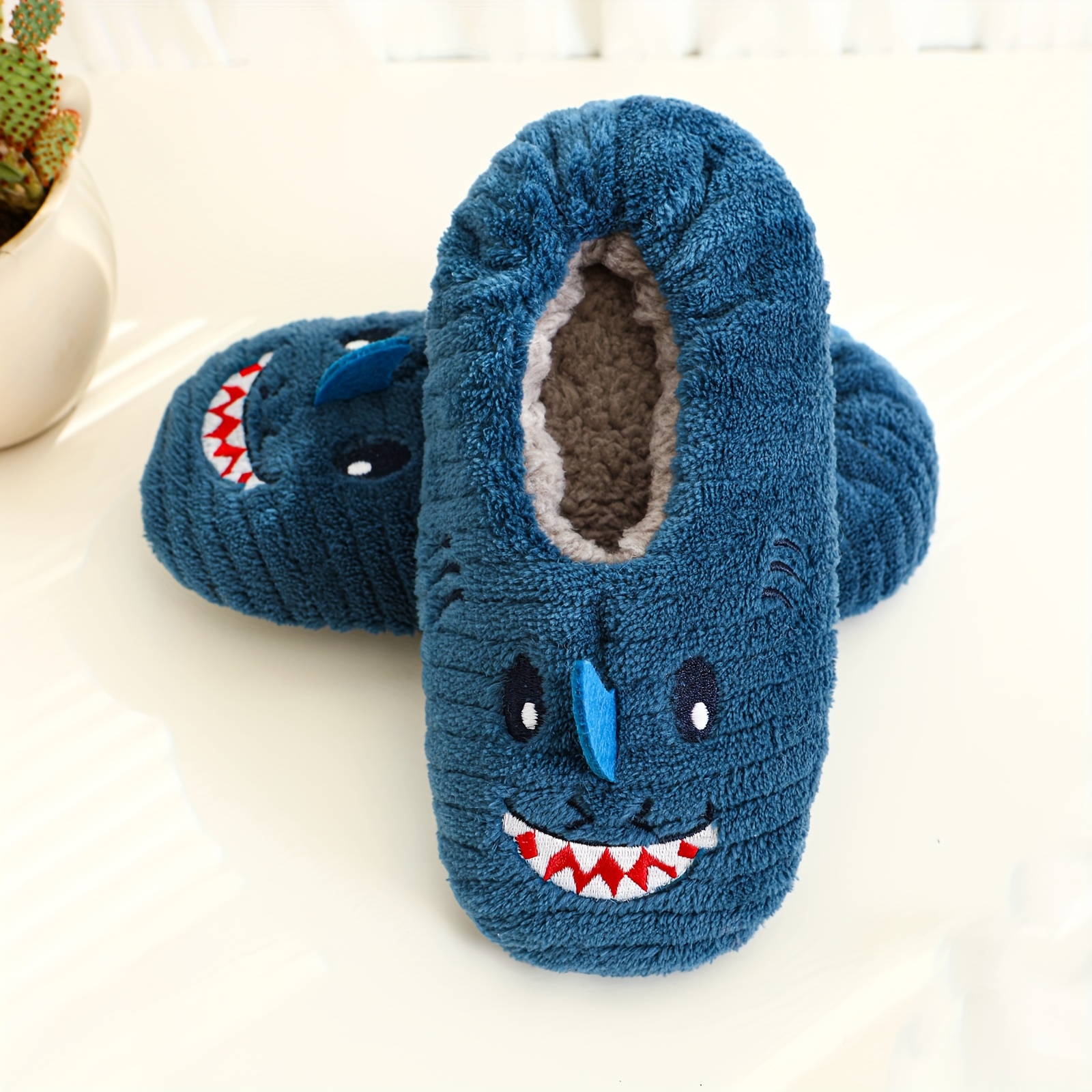 Scarpe da bambino 3D a forma di squalo in stile cartone animato…