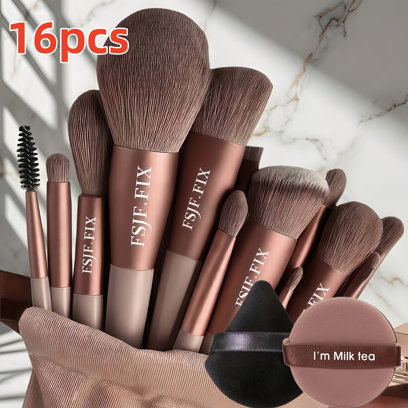 Set di 14 pennelli da trucco e 2 spugnette da trucco della marca…
