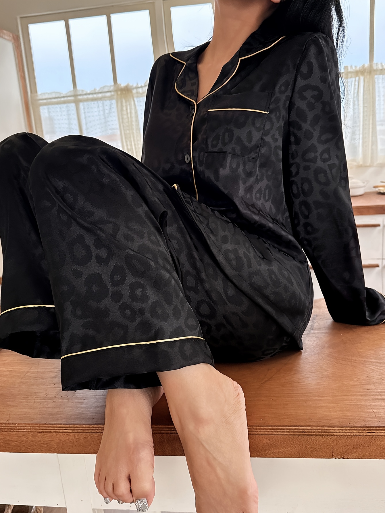 2 pezzi Pigiama Elegante da Donna con Stampa Leopardata Nera…