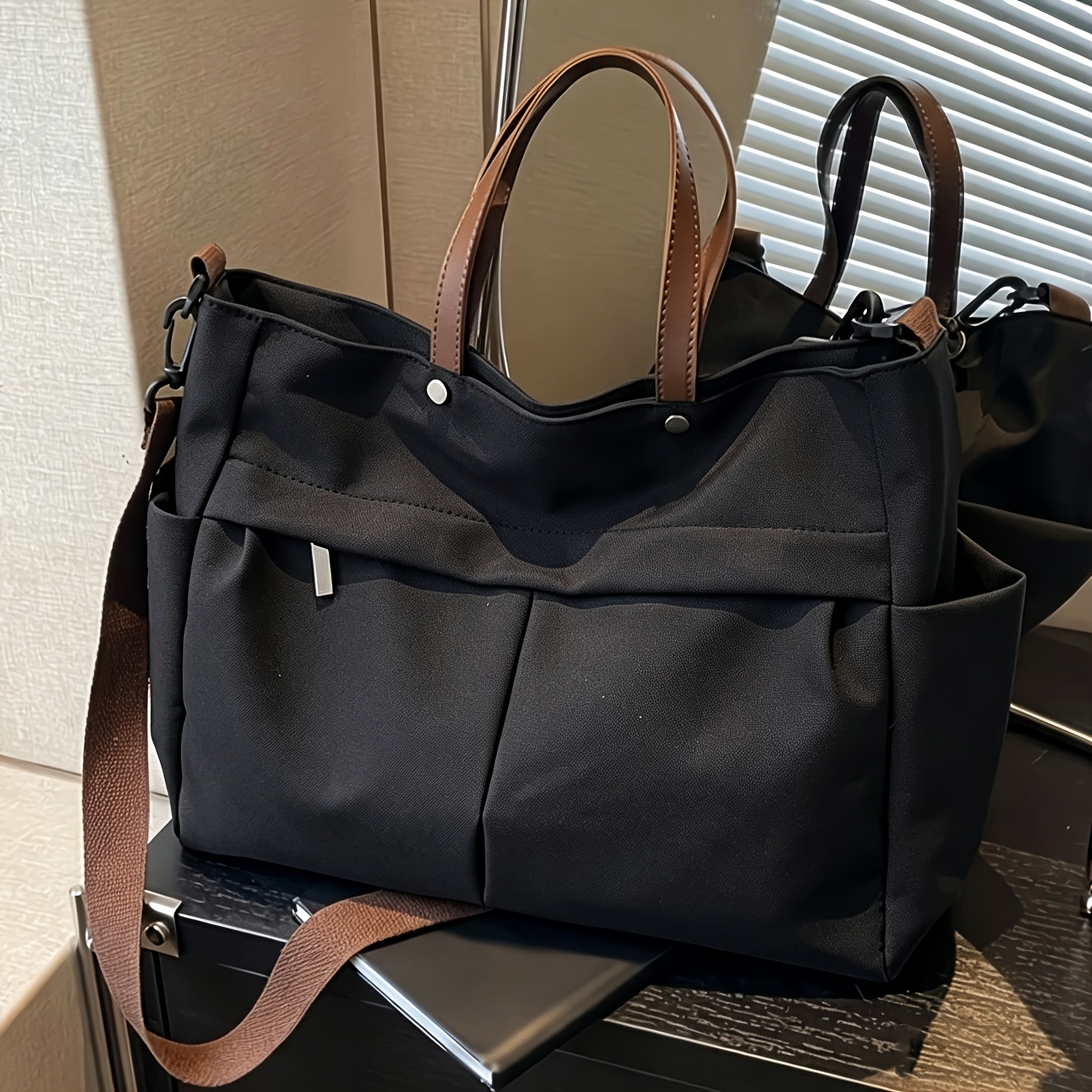Borsa tote da donna stile pigro con design semplice a colori…