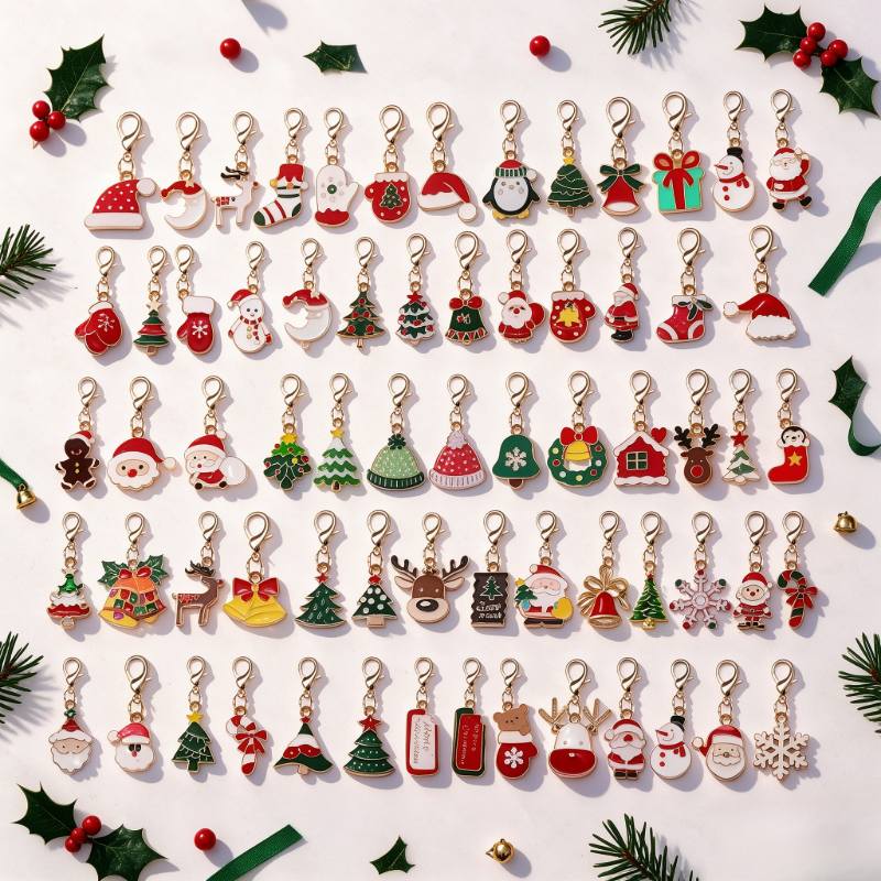 50 portachiavi a tema natalizio con Babbo Natale, pupazzo di…